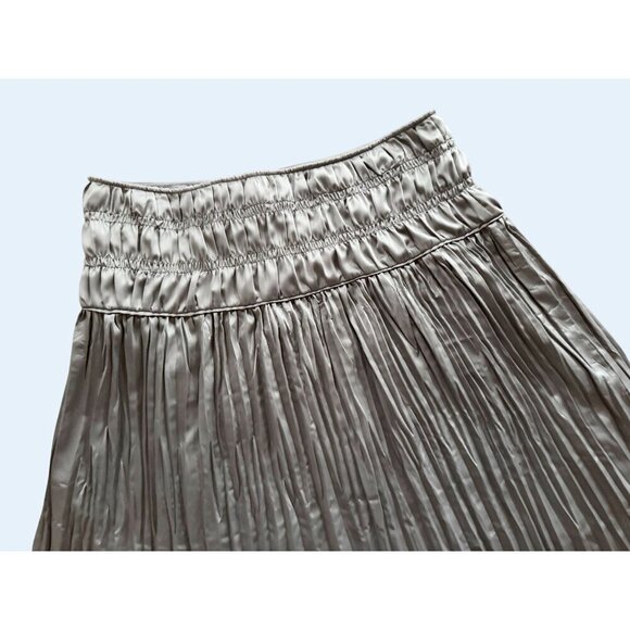 SUNDANCE Metallic Silver Pleated Hi Lo Skirt Size 8 - Picture 7 of 8